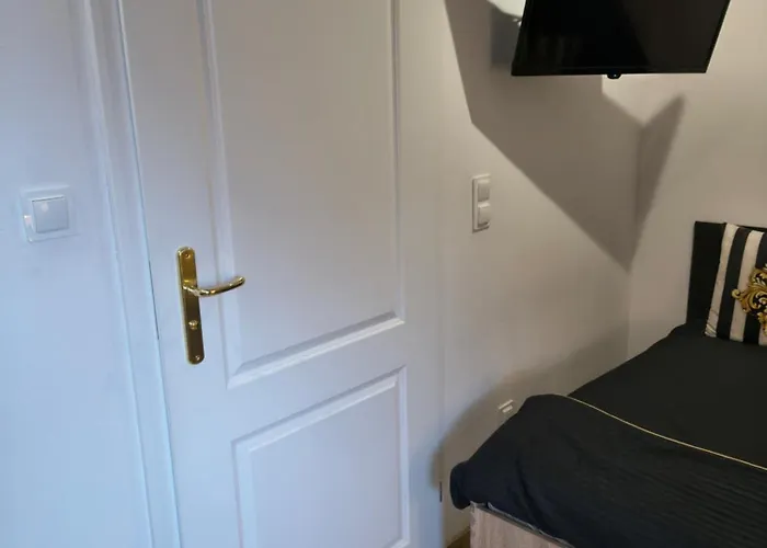 Apartament Fiona4 Centrum700m Parking Bezpłatny Monitorowany Salon Z Sypialnią Tv łazienka Kuchnia Rekuperacja Karpacz